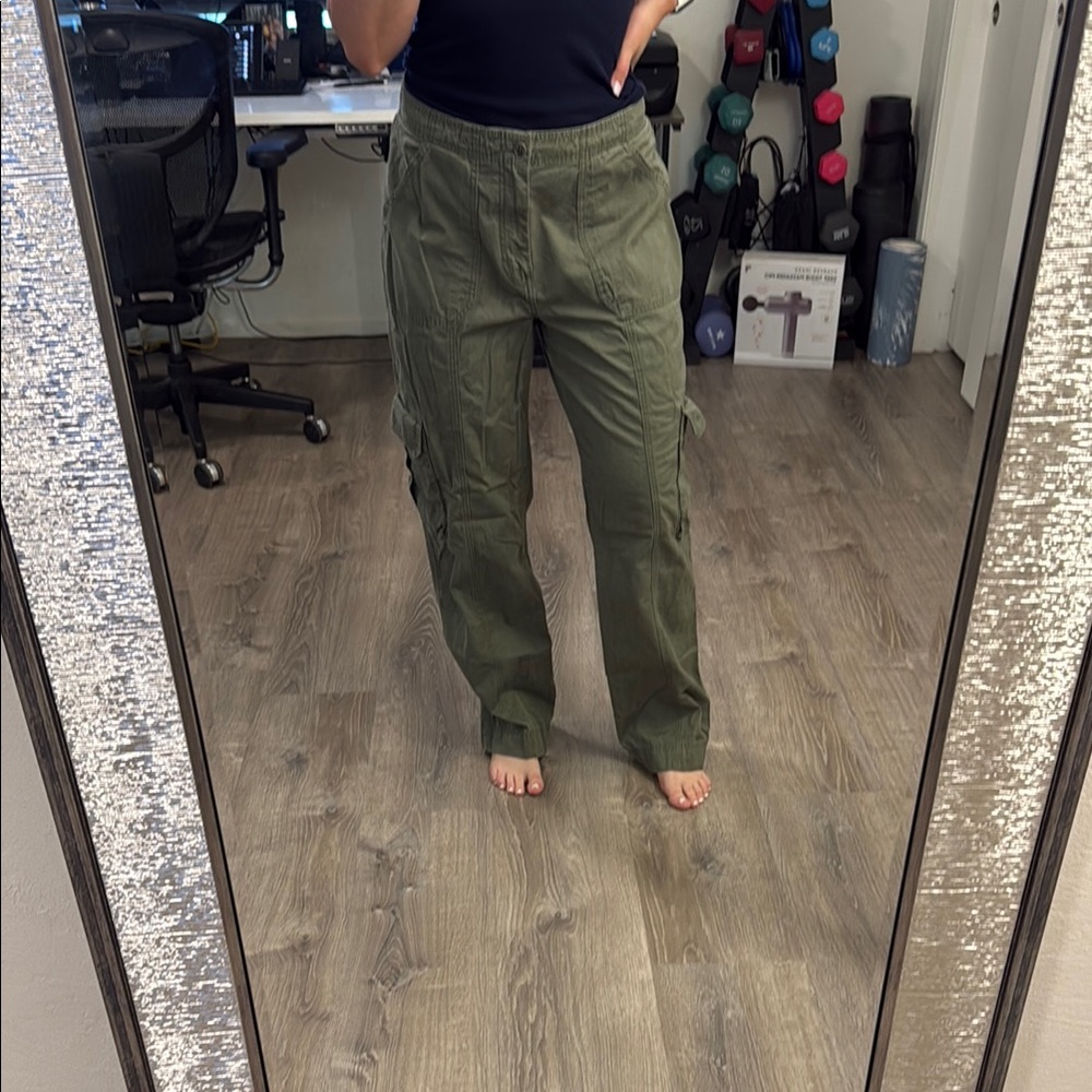 Abercrombie Women’s Cargo Pants Size 31L